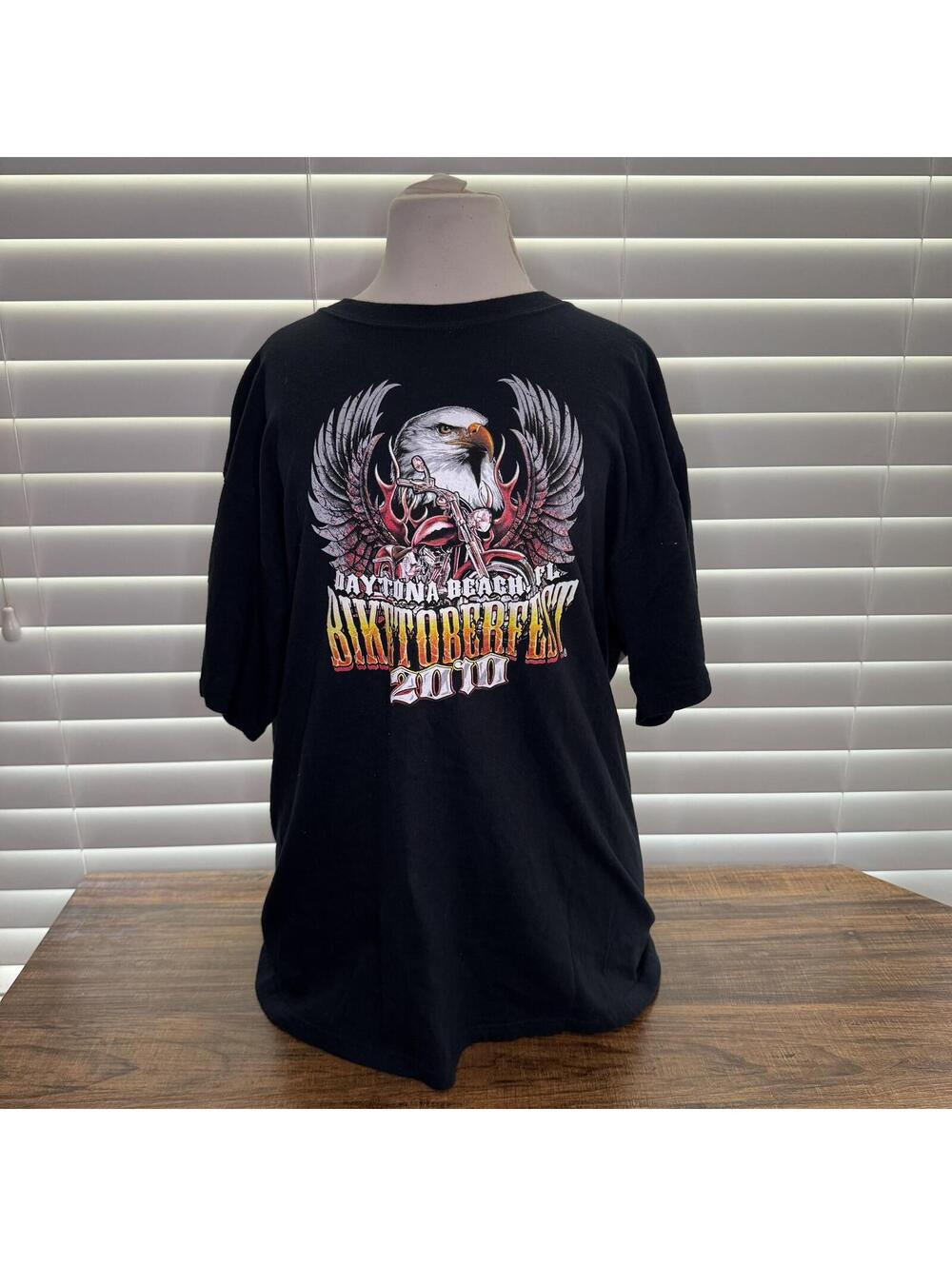 Daytona Beach Biketoberfest 2010 Black Graphic T-Shirt Large